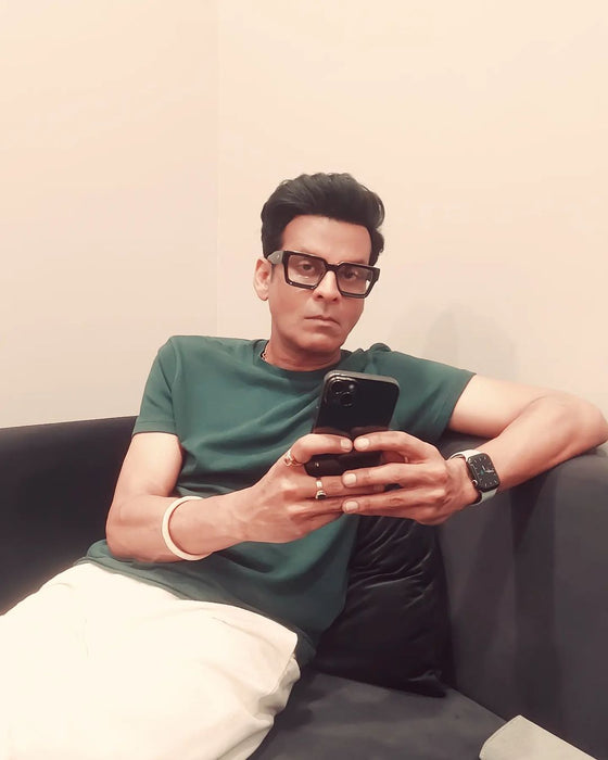 Phantom X | Black Wayfarer Eyeglasses for Men & Women | 952MG4823-C2