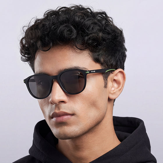 Matira | Black & Green Wayfarer Polarized Sunglasses | PMG7398